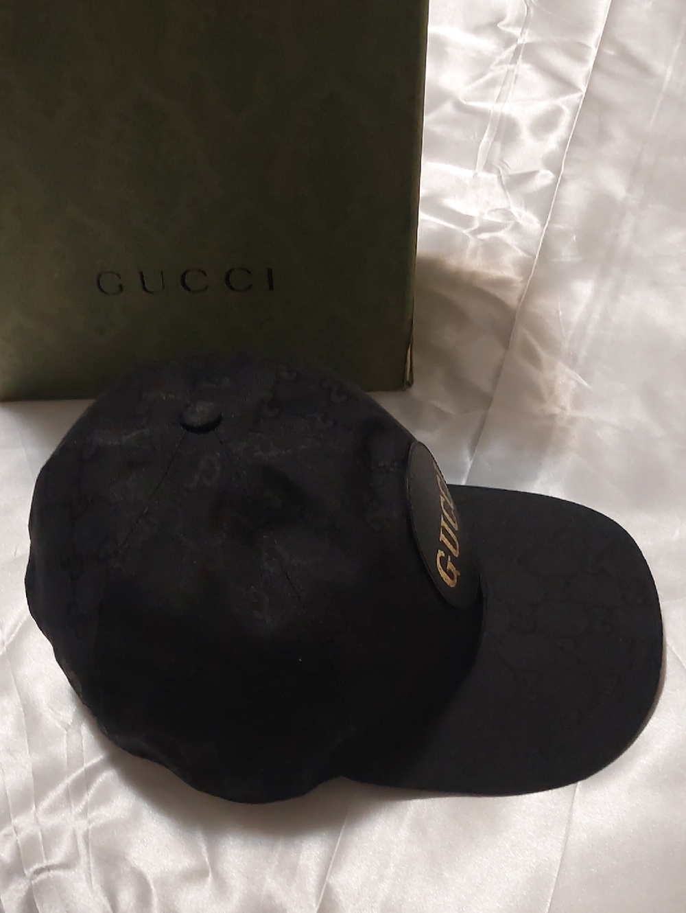 Gucci Black Baseball Cap with Gold Logo Patch Vintage - Picture 4 of 8